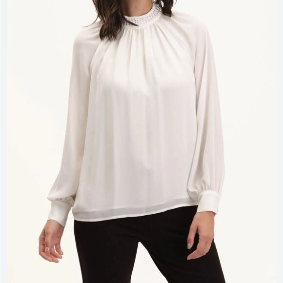 Tahari Mock Neck Long Sleeve Blouse *NEW with Tag*

-Color White
-Size L - Picture 1 of 2